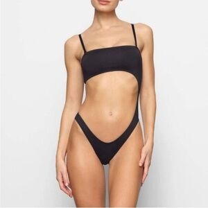 SKIMS‎ Swimsuit Monokini One Piece Removable straps color Tan-Ochre size Lg